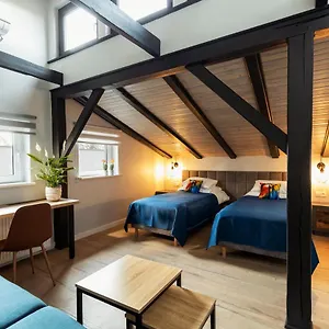 Bed & Breakfast Toscania-check In 24h, Poznań